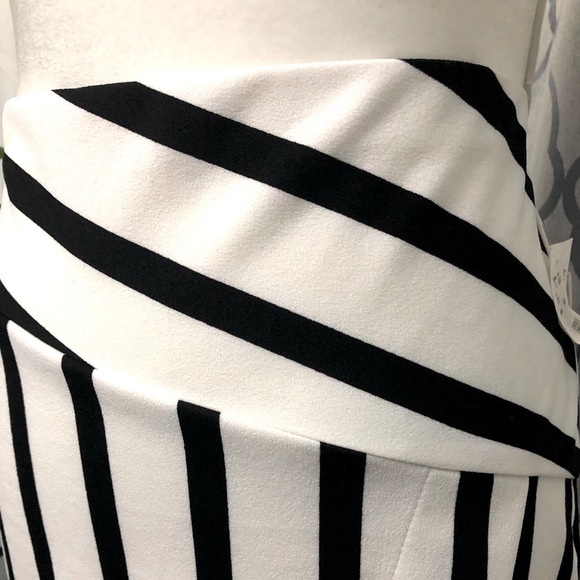 Stripe Pencil Skirt - Picture 3 of 3